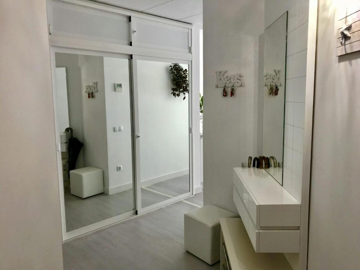 Apartamento Castillo Santa Barbara อาลิกันเต ภายนอก รูปภาพ